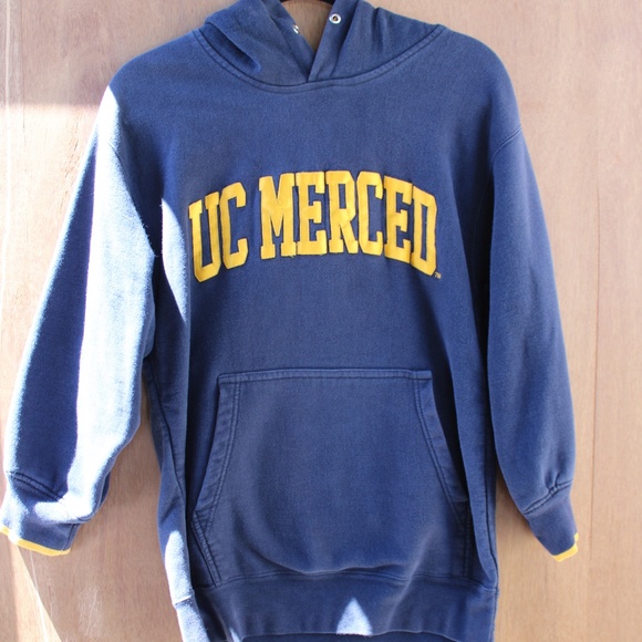 UC Merced Hoodie Sweatshirt Large Dark Blue Gold Letters College University Pull - Picture 1 of 2